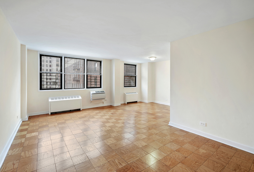 1700 Grand Concourse, Grand Concourse