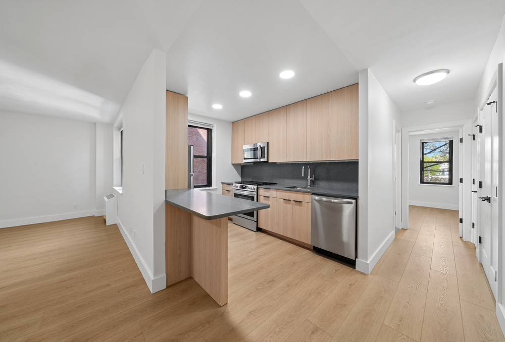 3 - 43 Davenport Ave, New Rochelle