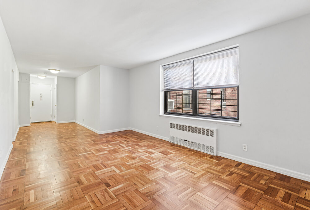 Living room with parquet floors