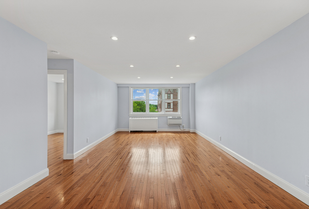 345 Main Street, White Plains